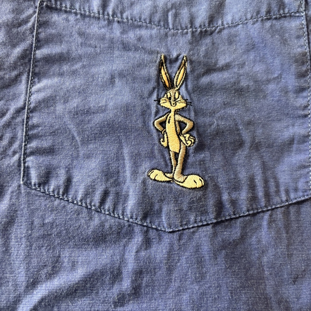 Vintage Warner Bros Studio Store Bugs Bunny Shirt Size Large Mens Button Up Blue